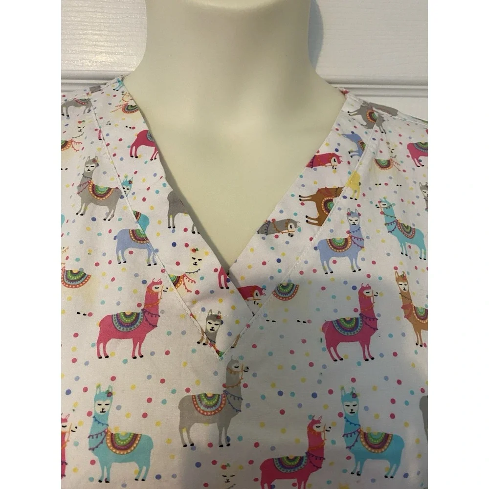 Colorful Party Llamas Scrub Top Women's Medium Tasha And Me Brand - Picture 5 of 10